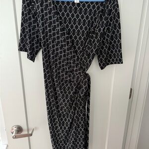 Motherhood Black and White Patterned Maternity Wrap Dress